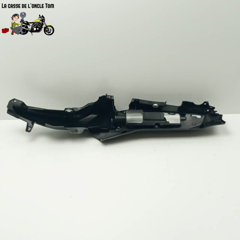 Flanc de carénage droit sous selle  Yamaha 900 Mt-09 tracer 2021 - CTM-12906-021
