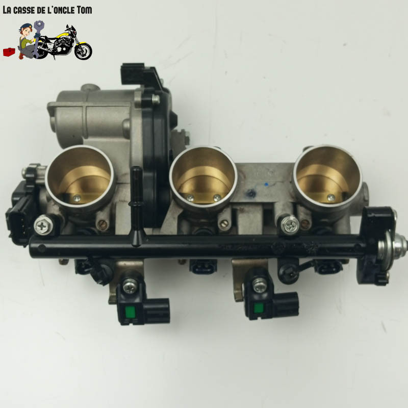 Rampe  d'injection  Yamaha 900 Mt-09 tracer 2021 - CTM-12906-026