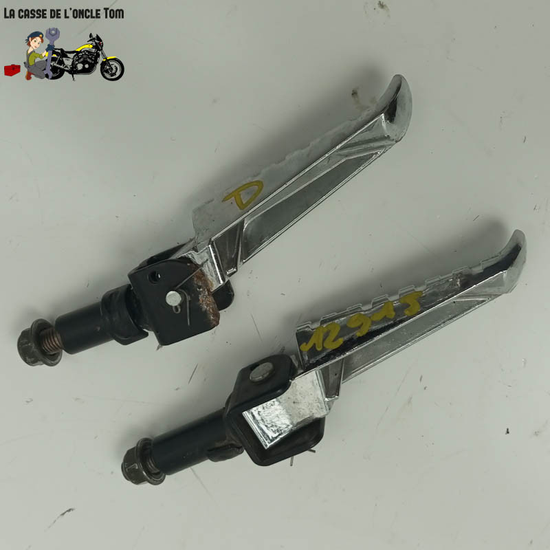 Lot de reposes pieds droit et gauche arrière Mash 50 Legend'r naked 2023 - CTM-12915-031