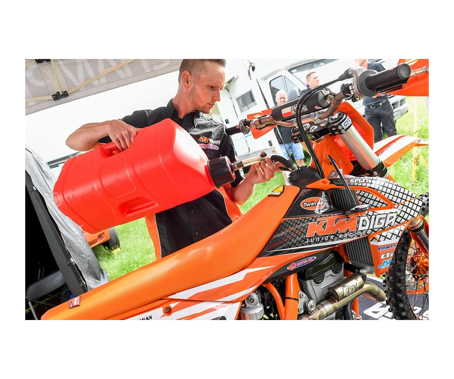 Bidon POLISPORT ProOctane 10L remplissage rapide rouge + melangeur 100ml - 1057769