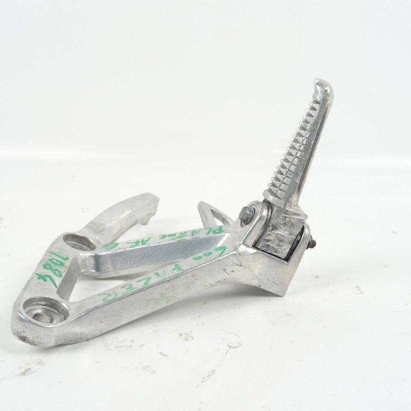 Platine arrière gauche + repose pied Yamaha 600 FAZER 1999 - CTM-9084-010