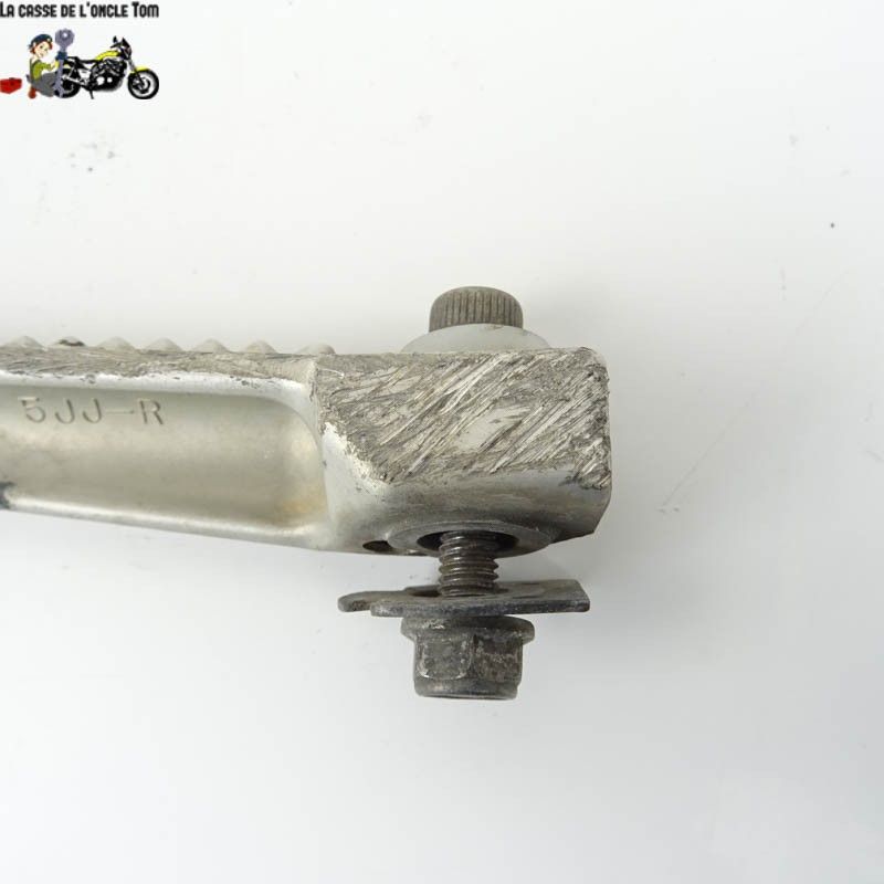 Repose pied arrière droit Yamaha 1000 FAZER 2002 - CTM-9557-012