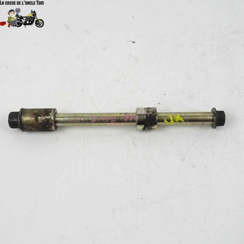 Axe de roue arrière Yamaha 125 YBR 2006 - CTM-10014-048