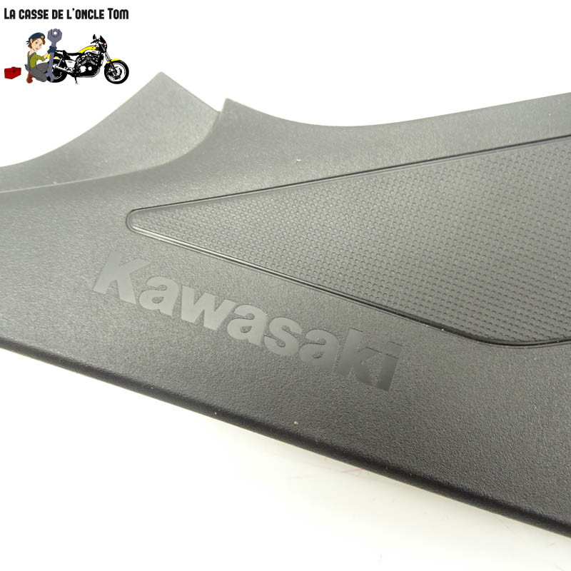 Plastique sous réservoir droit Kawasaki 400 NINJA 2023 - CTM-12560-025