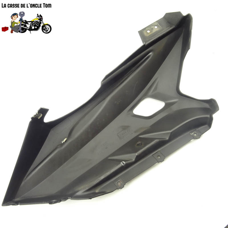 Carénage inférieur avant droit Yamaha 125 YZF-R 2016 - CTM-12619-008