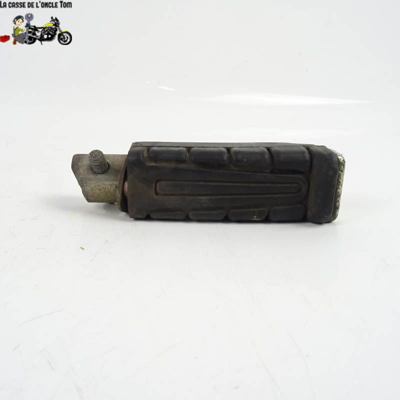 Repose pied arrière droit Yamaha 125 YBR 2006 - CTM-10014-015