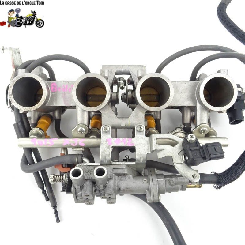 Rampe d'injection Yamaha 600 XJ6 2012 - CTM-9015-025