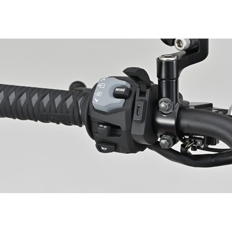 Alimentation USB type C DAYTONA Slim aluminium -  guidons Ø22,2/25,4 - 1124675