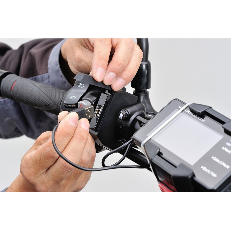 Alimentation USB type A DAYTONA Slim -  guidons Ø22,2/25,4 - 1124677