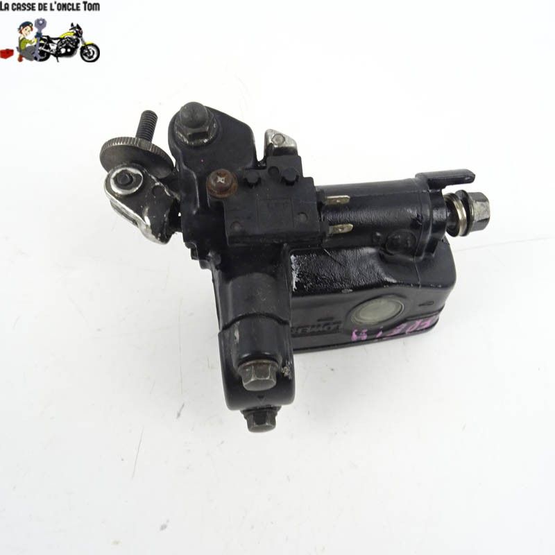 Maître cylindre de frein avant Honda 800 VFR FI 1999 - CTM-9384-050