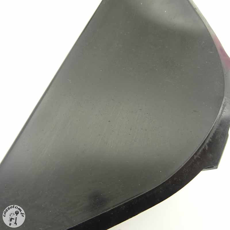 Plastique inférieur (94498-15H00) Suzuki 1300 GSX-R 2011 - CTM-11696-077