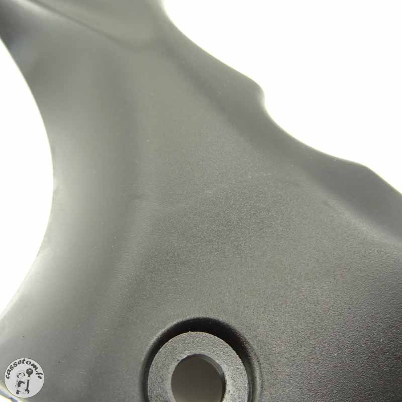 Plastique inférieur entourage compteur (94425-15H00) Suzuki 1300 GSX-R 2011 - CTM-11696-066