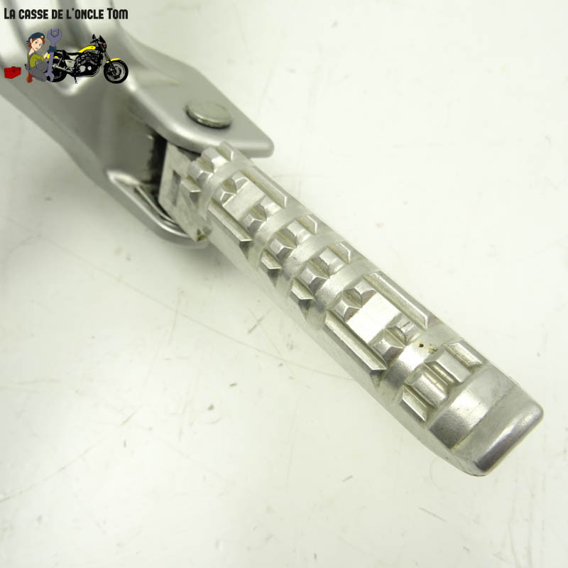 Platine + repose pied arrière droit Yamaha 125 YZF-R 2017 - CTM-12379-013