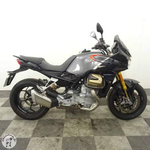 Guzzi 1000 V100 de  2024 en RIV