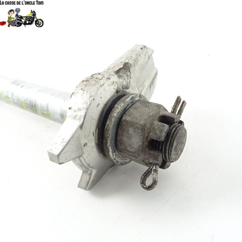 Axe de roue arrière Kawasaki 650 ER6N 2009 - CTM-10195-067