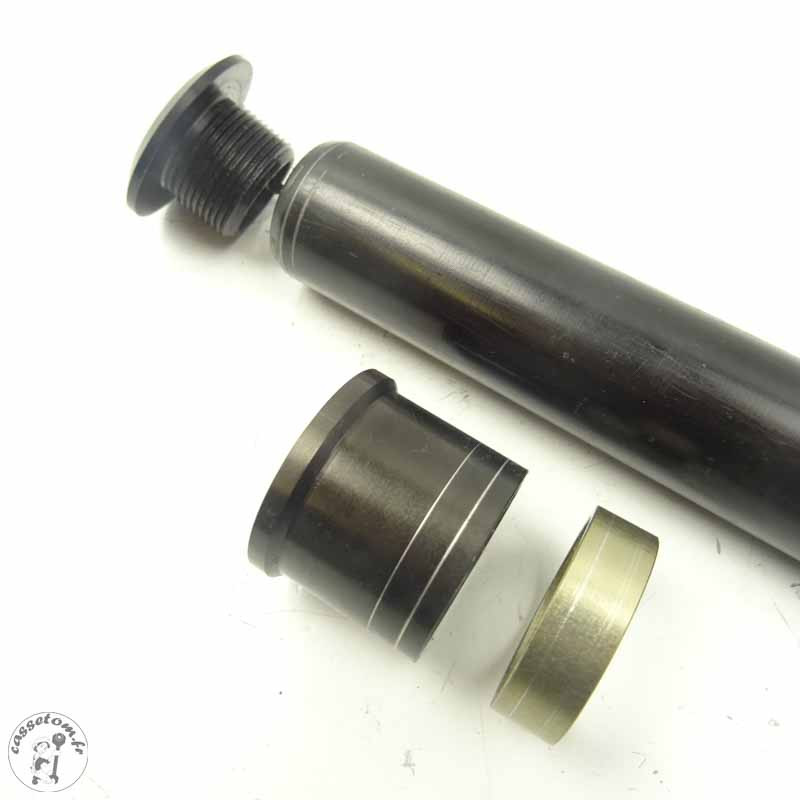 Axe de roue avant KTM 790 Duke 2018 - Occasion fiable