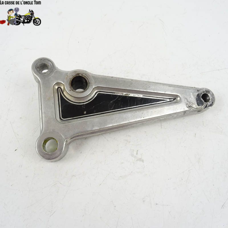 Platine avant droit Honda 125 CM Platine avant droit Honda 125 CM