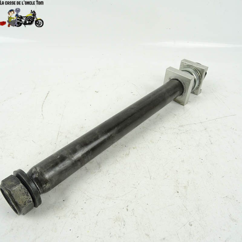 Axe de roue arrière Yamaha 1000 FAZER 2002 - CTM-8552-036