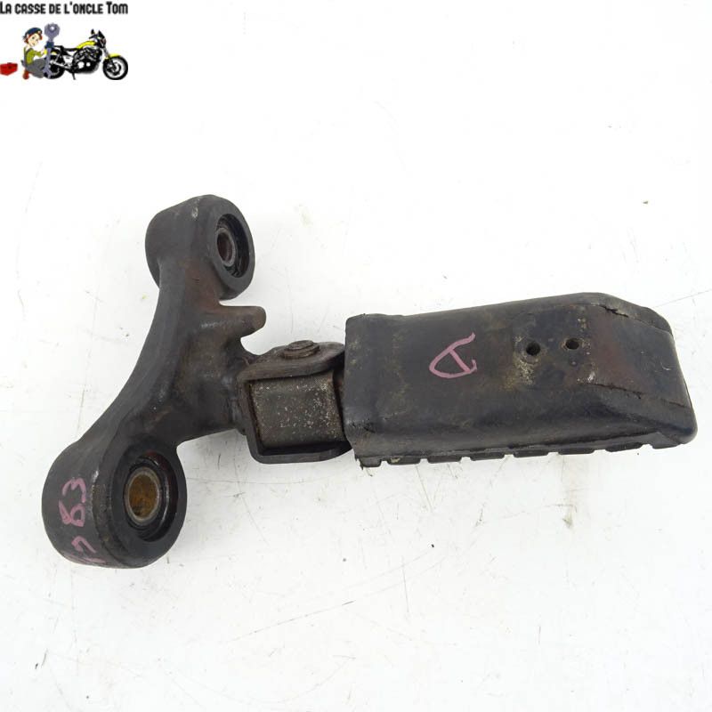 Repose pied + platine avant droit  Yamaha 750 XJ 1983 - CTM-9296-009