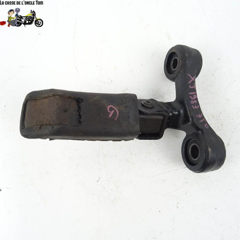 Repose pied + platine avant gauche  Yamaha 750 XJ 1983 - CTM-9296-008