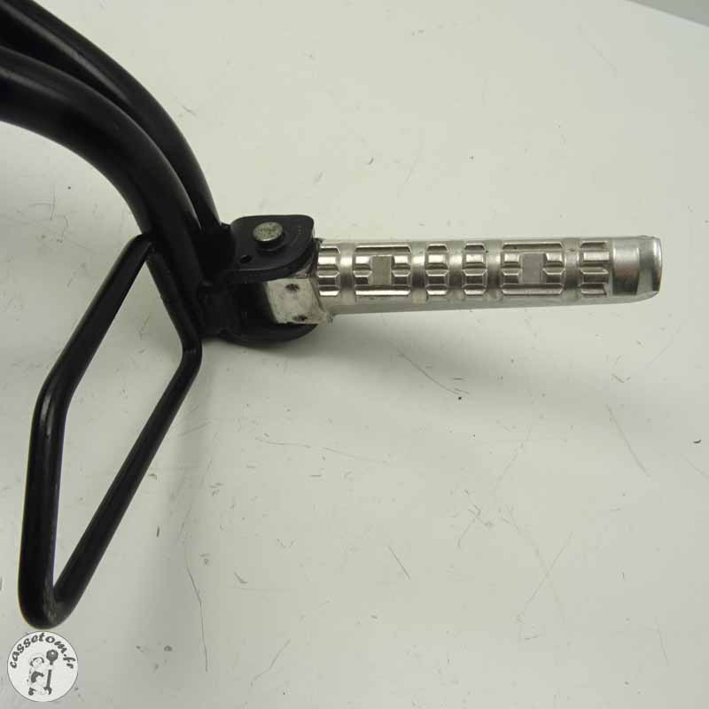 "Platine Repose Pied Droit Yamaha 125 YZF-R 2010 - Cassetom"