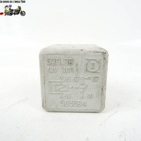 Relais divers Piaggio 125 MP3 2006 - CTM-10364-047