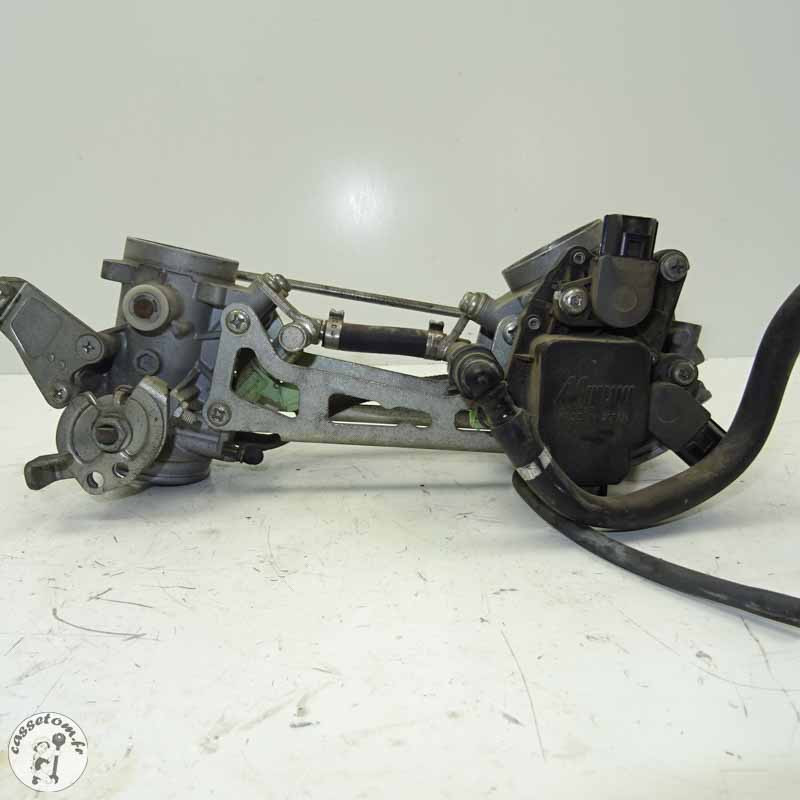 Rampe d'injection 650 DL V-strom 2007 - Pièces d'occasion Cassetom