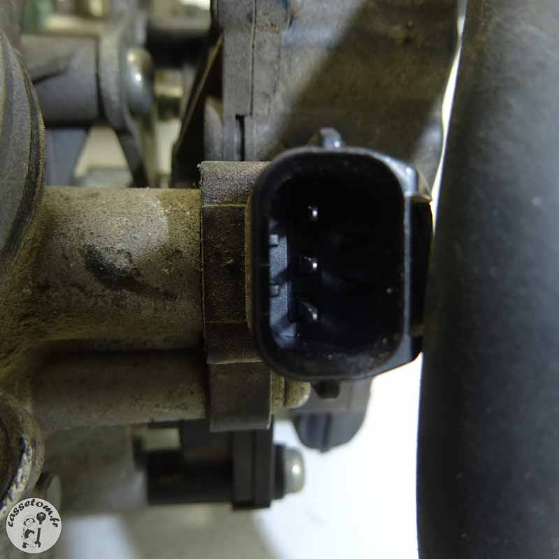 Rampe d'injection 650 DL V-strom 2007 - Pièces d'occasion Cassetom