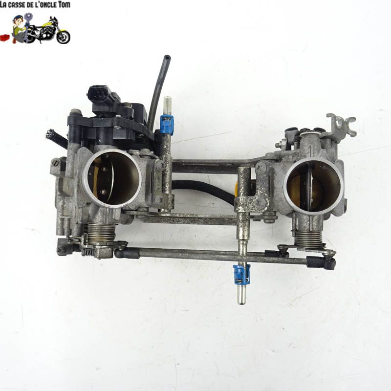 Rampe d'injection Suzuki 650 GLADIUS 2009 - CTM-9849-013