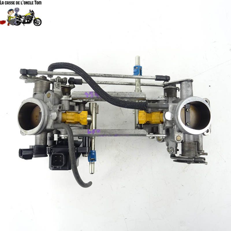 Rampe d'injection Suzuki 650 GLADIUS 2009 - CTM-9849-013