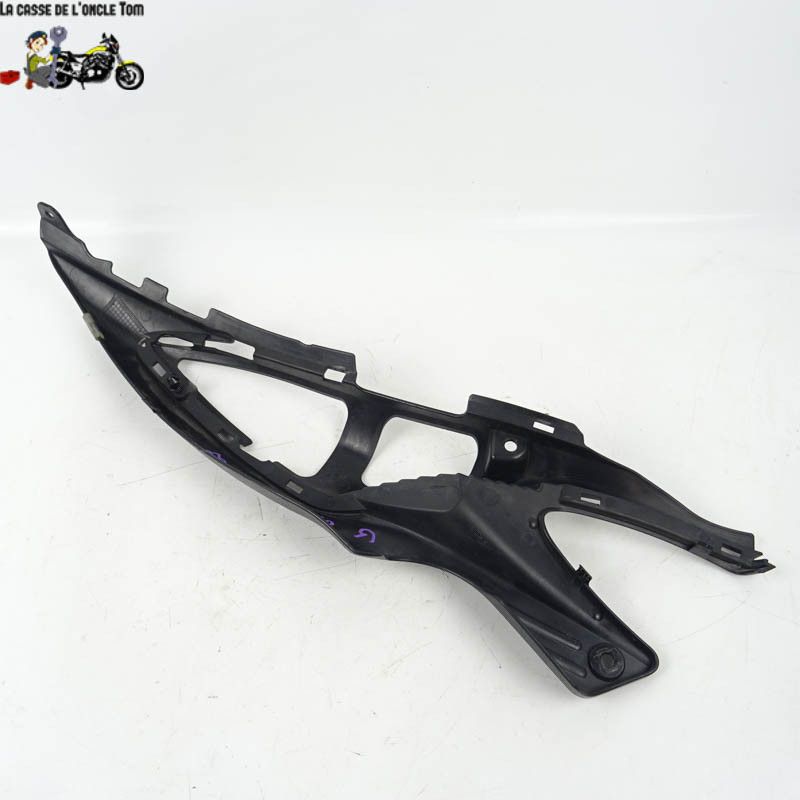 Support de cache latéral gauche Suzuki 650 GLADIUS 2009 - CTM-9849-017