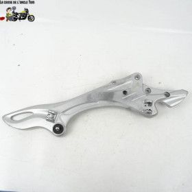 Platine droite Suzuki 650...