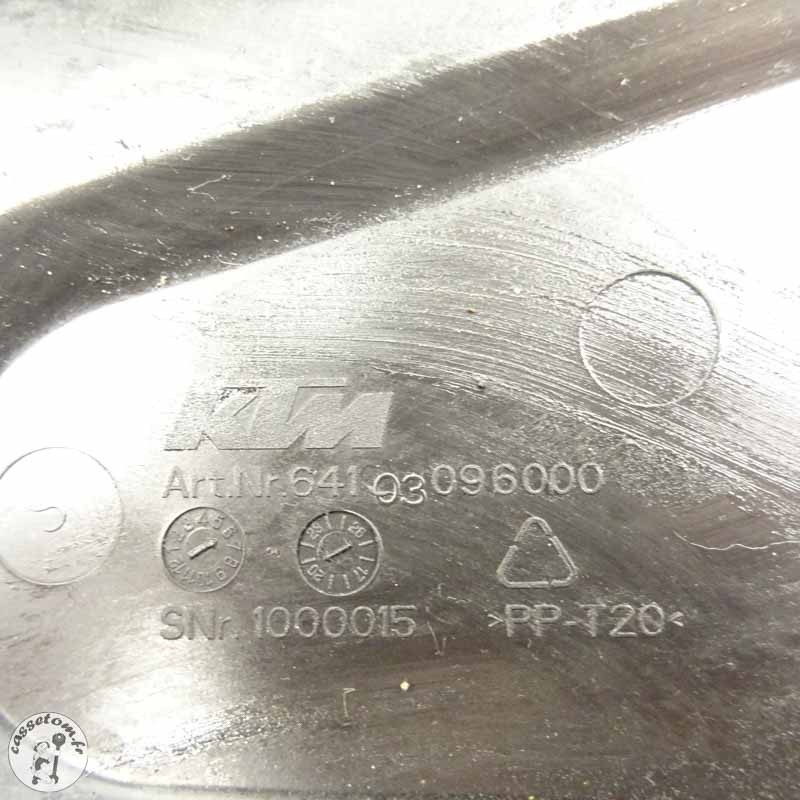 Carter de pignon de sortie de boîte KTM 890 Duke R | CasseTom
