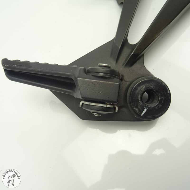 Platine repose pied arrière droit Kawasaki 750 Z 2011