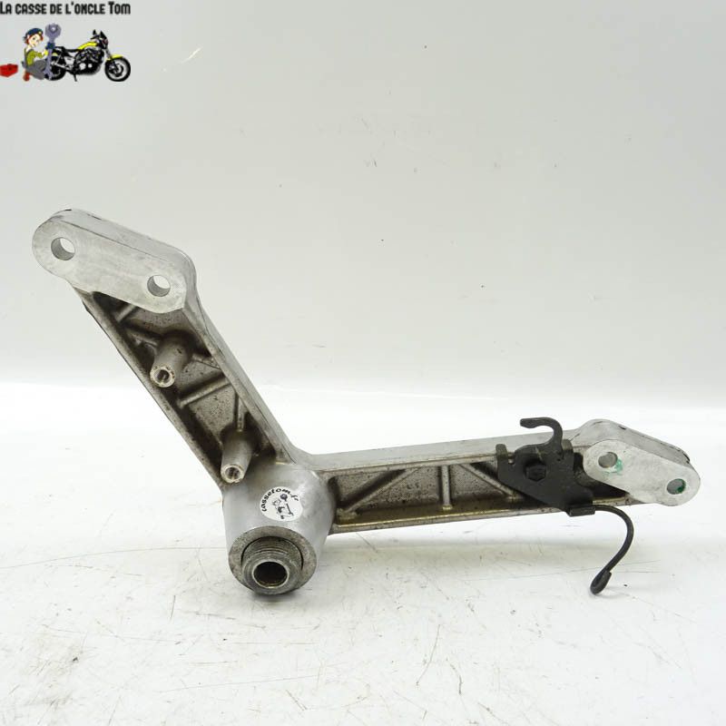 Support moteur Gauche Suzuki 650 DL 2004 - CTM-10112-035