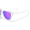 Lunettes de soleil OAKLEY Frogskins S Polished Clear - verres Prizm Violet