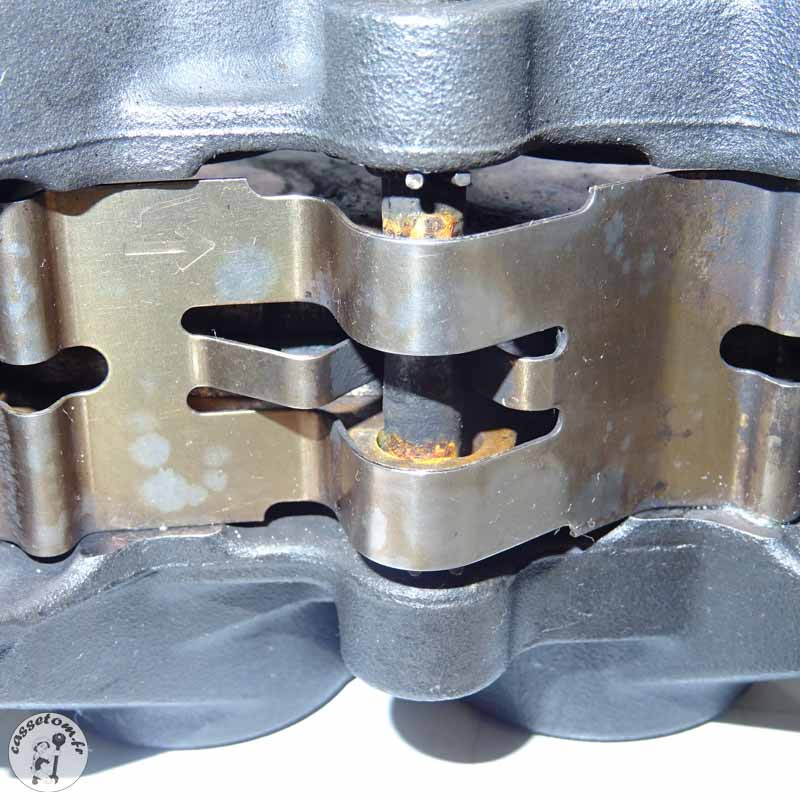 Étrier de frein avant gauche Yamaha 600 Fazer 2007