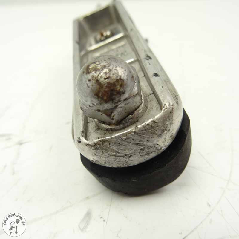 Repose-pied Avant Gauche Yamaha 600 Fazer 2007 - Pièce Moto