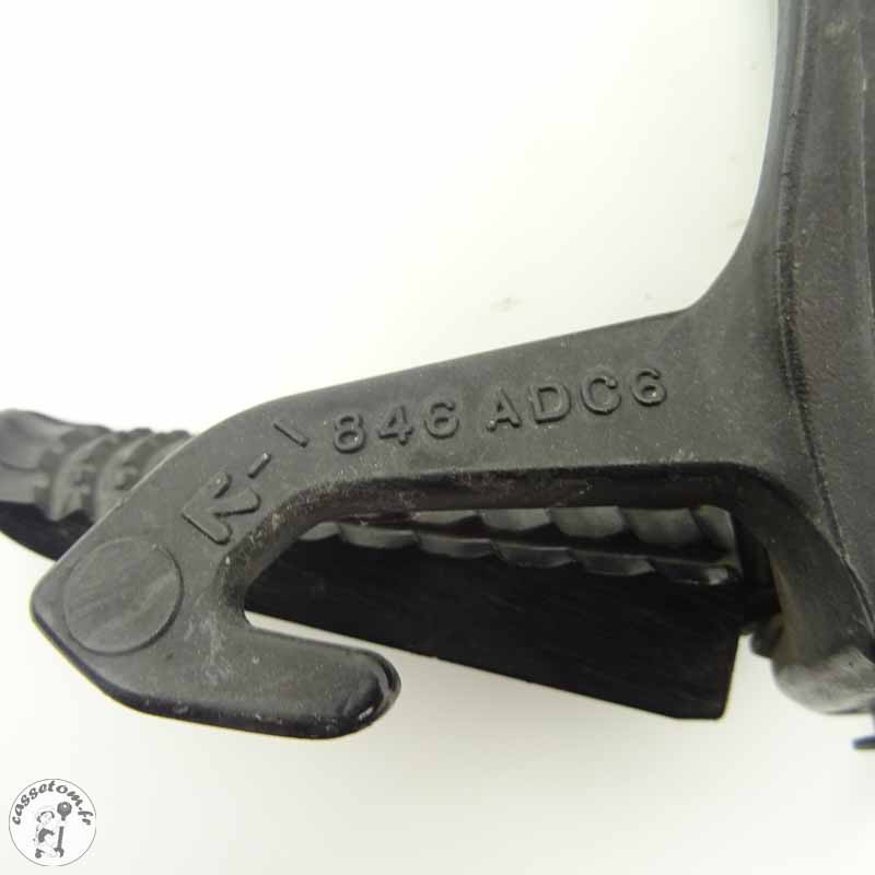 Platine repose-pied arrière gauche Suzuki GSX-R 1000 2018