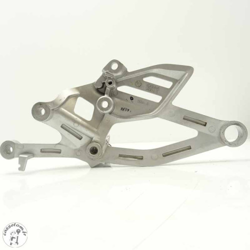 Platine repose pied avant droite Yamaha 125 yzf 2019