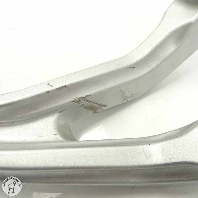 Platine repose pied arrière droite Yamaha 125 YZF 2019