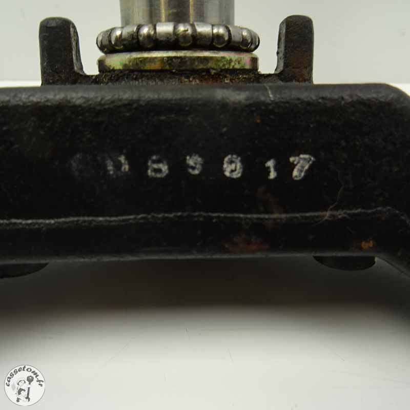 "Té de Fourche Inférieur MBK 50 41 2000 - Haute Qualité"