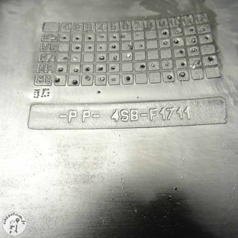 Plastique sous selle MBK 50 41 2000 - Pièce d'origine 