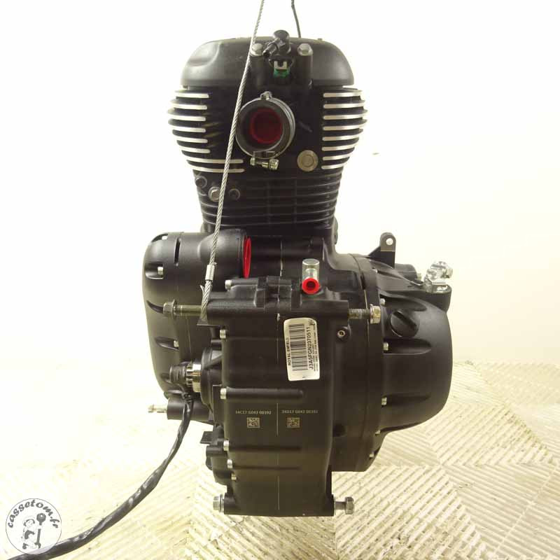 Moteur Royal Enfield 350 Meteor 2023 - Performance et Style