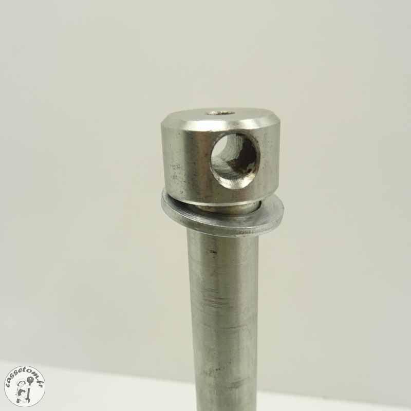 Axe de roue arrière Royal Enfield 350 Meteor 2023