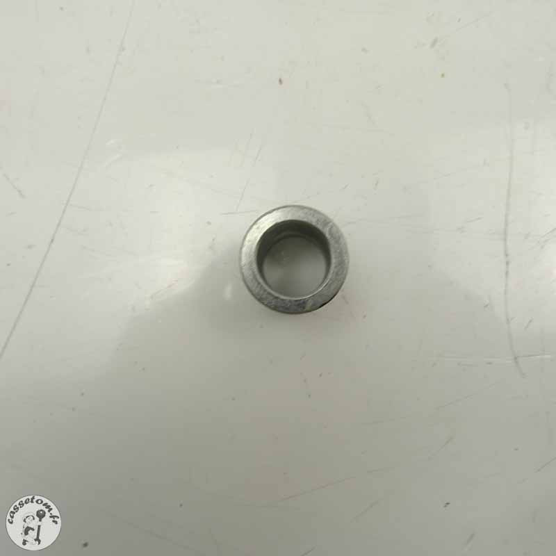 Axe avant avec entretoise Royal Enfield 350 Meteor 2023