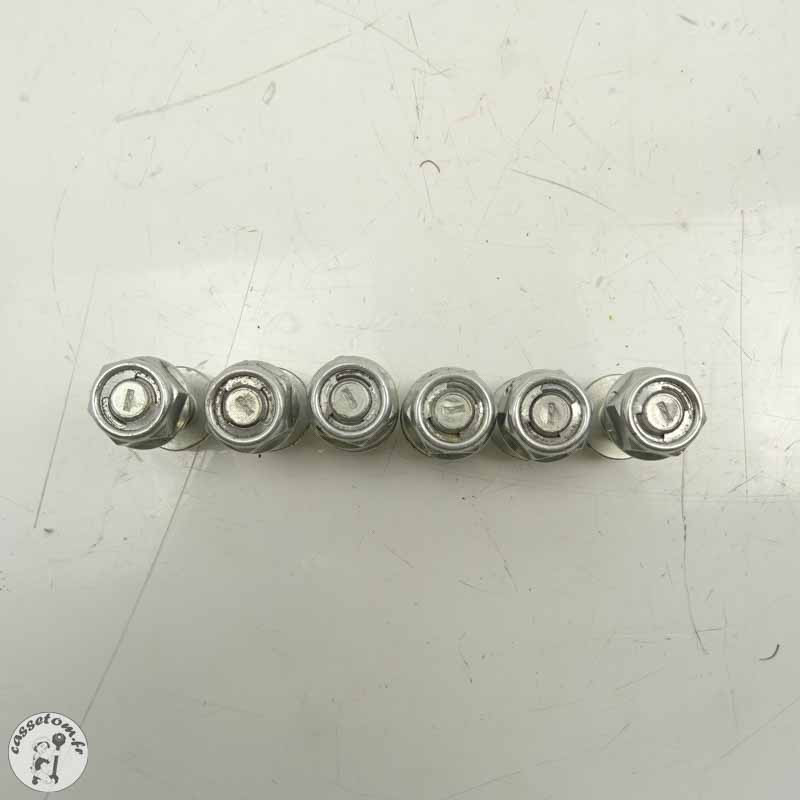 Visserie Couronne Royal Enfield 350 Meteor 2023