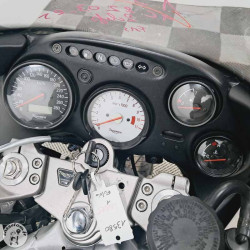 Triumph sprint street 955 de 2000