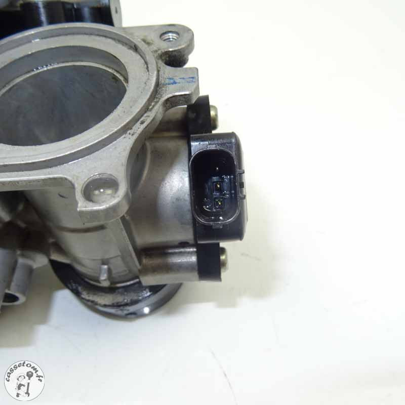 Rampe d'injection  Honda 650 cb fa 2015