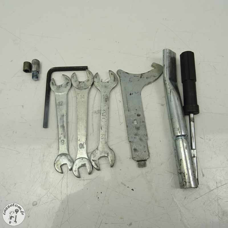 Trousse à outil  Honda 650 cb fa 2015